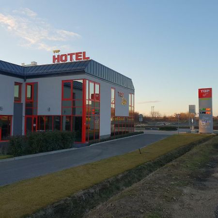Top Hotel Vertesszolos 外观 照片