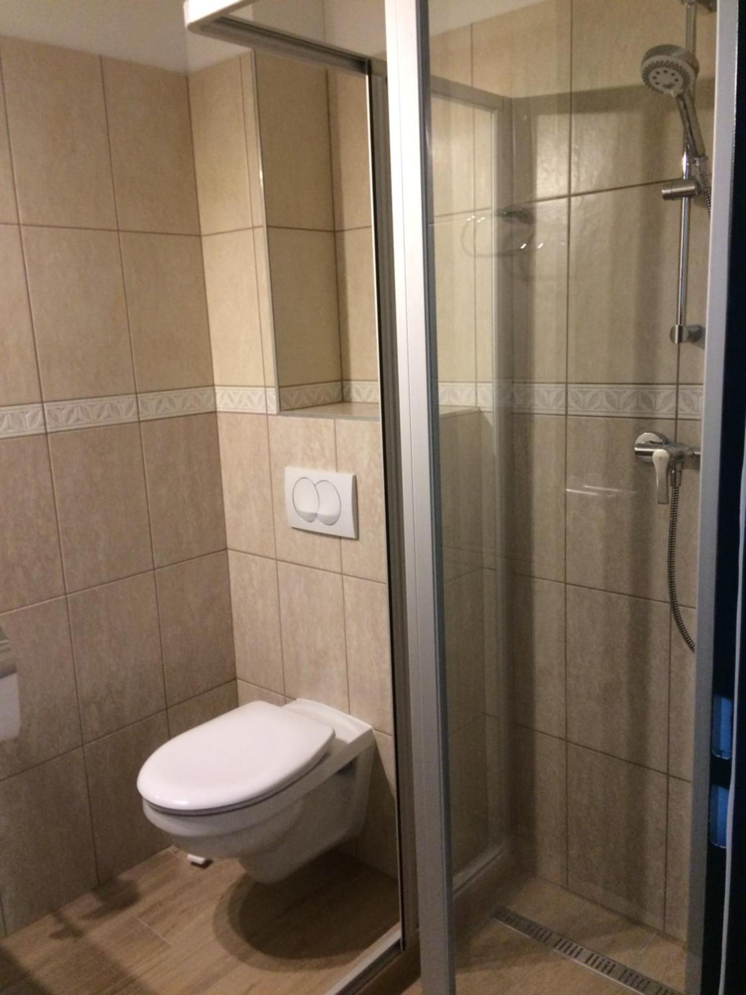 Top Hotel Vertesszolos 外观 照片